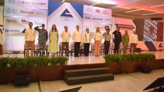 Presentan a la directiva de la Cámara Nacional de Comercio Servicios y Turismo delegación Mérida