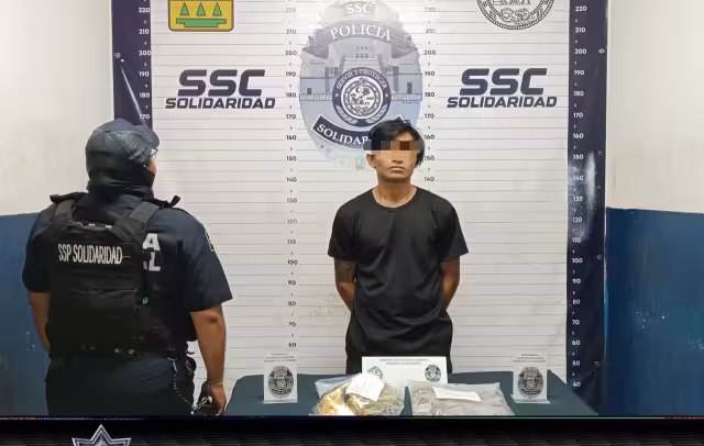 Chiapaneco es detenido en la Colosio por posesión de presuntas dosis de marihuana.