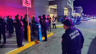 Joven liberado tras polémica detención en Walmart de Ciudad del Carmen