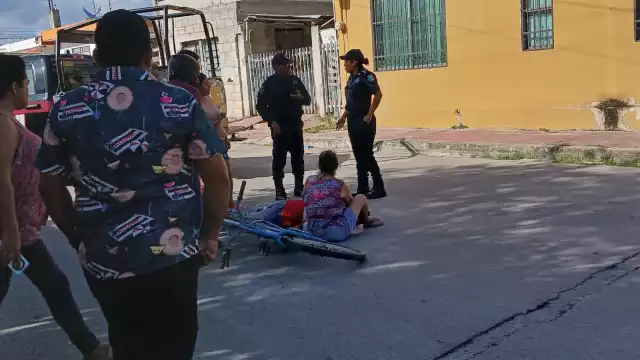 La imprudencia del biciclista tresultó en un ostentoso accidente