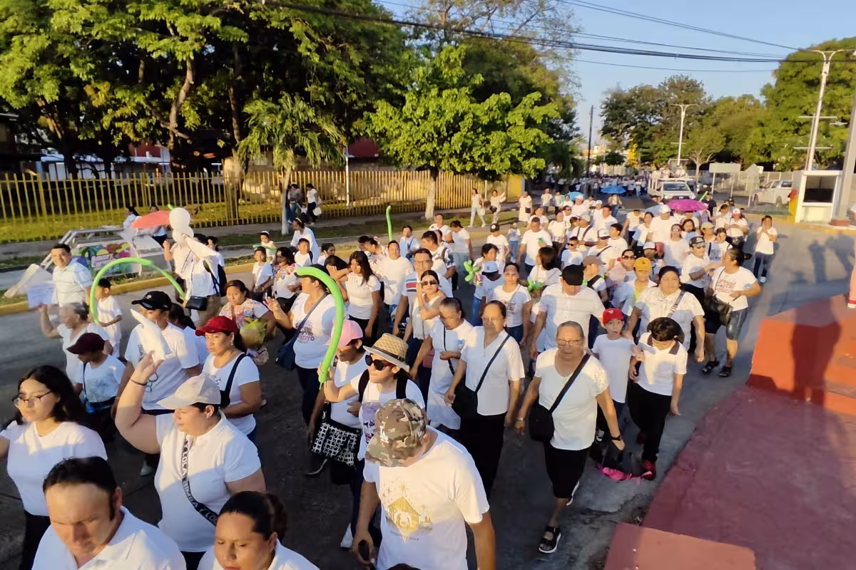 Marchan en Ciudad del Carmen para defender el valor de la vida y la ...