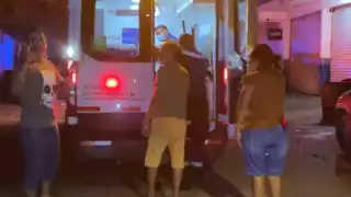 Conductor ebrio arrolla a ciclista, provoca accidente en Tulum y se da a la fuga