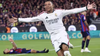 El atacante francés marcó un doblete en el clásico español.