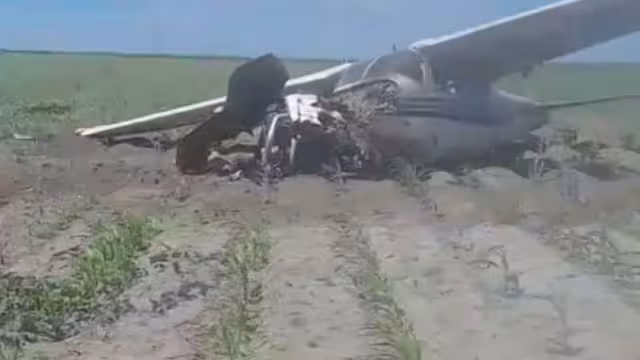 Avioneta se desploma en la carretera Reynosa - Tamaulipas; se reporta un muerto