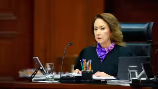 SCJN analiza venta de comida chatarra en universidades; Yasmín Esquivel pide respetar su autonomía
