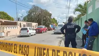 Hallan sin vida a un hombre dentro de una piscina en Mérida