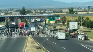 El conflicto refleja la tensión persistente entre los agricultores y las autoridades sobre los precios de garantía del maíz