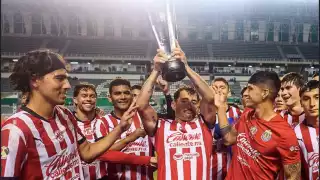 Chivas corona su pretemporada: campeón invicto de la Copa Morelos tras vencer a León 
