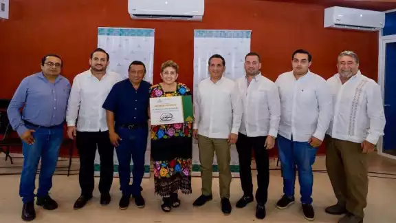 Evelia Arce, promotora de los famosos huevos motuleños, es la nueva delegada del Cetur en el municipio Evelia Arce, promotora de los famosos huevos motuleños, es la nueva delegada del Cetur en el municipio