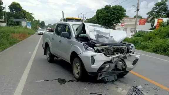 Choque en Felipe Carrillo Puerto deja daños por más de 60 mil pesos Choque en Felipe Carrillo Puerto deja daños por más de 60 mil pesos
