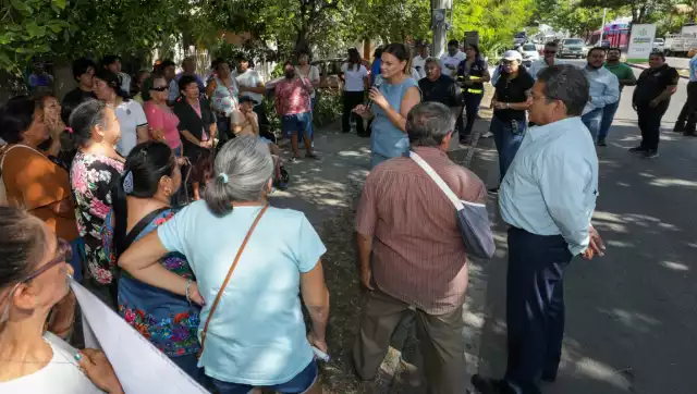 El Ayuntamiento de Mérida entrega renovadas calles a familias del oriente y de la Jesús Carranza