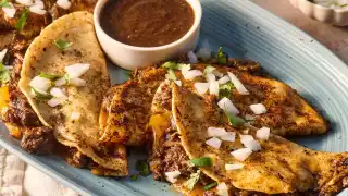 La quedabirria uno de los tacos que no podía faltar en la lista