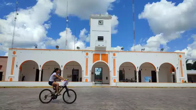 Se analiza homologar el horario de Yucatán con el de Quintana Roo