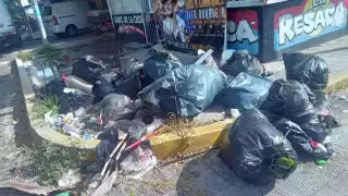 Cancún continúa con lluvias; brigadas de limpieza siguen laborando tras el huracán Helene