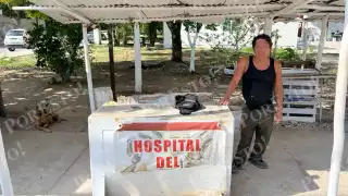 Comerciante con discapacidad en Cancún señala a  funcionario de COBUS por presunta discriminación