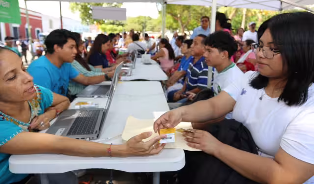Estudiantes deberán de cambiar su tarjeta Va y Ven del 15 al 31 de enero