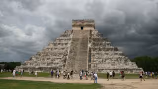 Nuevo choque por acceso a Chichén Itzá; artesanos rechazan registro obligatorio del INAH