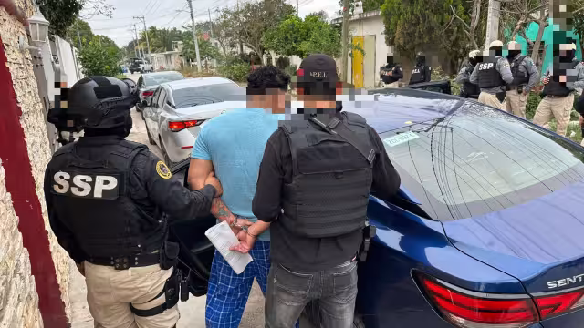 Cuatro personas fueron detenidas por presunto narcomenudeo