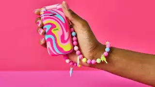 Teléfono Barbie sin internet para alejarte de las redes sociales