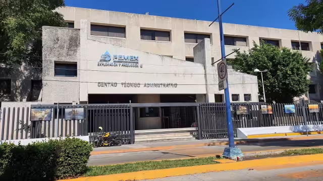 PEMEX ha cubierto solo el 30% de la deuda reconocida con proveedores, afectando gravemente a las empresarias locales