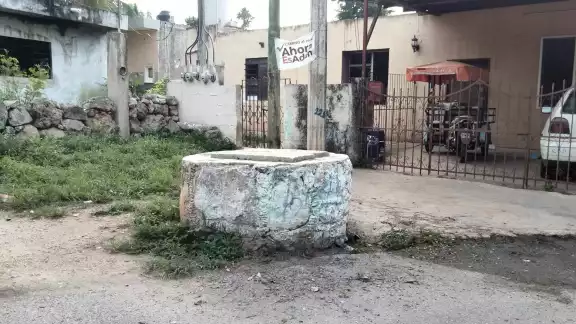  Los pueblos cerca de las plantas no pueden utilizar los pozos artesanales porque están contaminados
