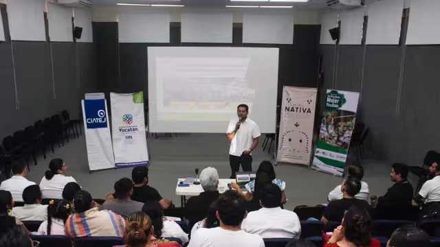 Se destacó que es fundamentales la protección y desarrollo no solo de las abejas sino de todo el ecosistema.