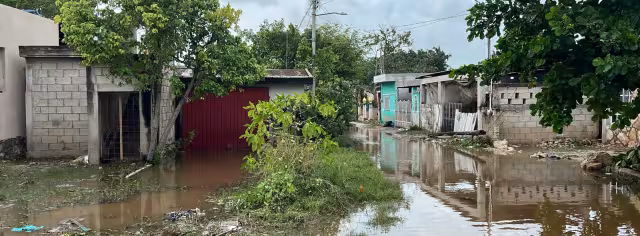 El agua ha ingresado a las viviendas de Celestún