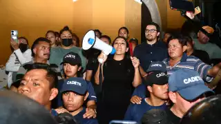 Figuras políticas exigen sanciones contra los agresores.