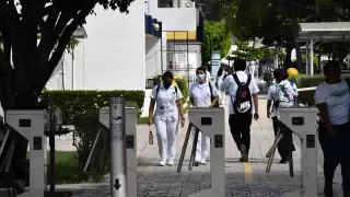 Muchos tienen problemas de depresión e intentos de suicidio, pues ingresan a medicina, pero no saben si la van a terminar.