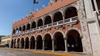 Ayuntamiento de Mérida alerta por posible fraude con falsa subasta de camionetas