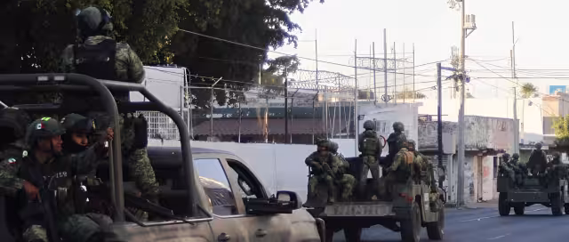 Elementos de élite del Ejército mexicano fueron desplegados en luego de la detención de Ismael "Mayo" Zambada