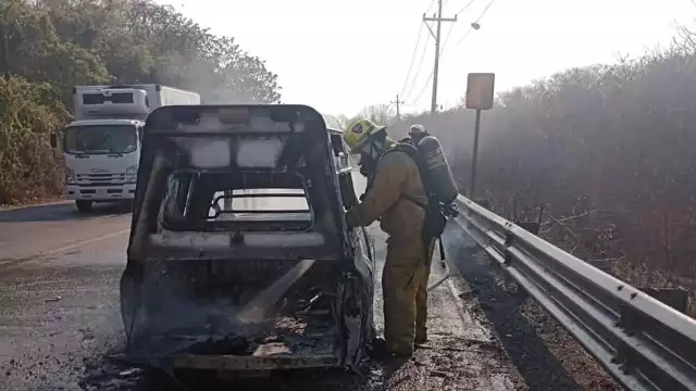 Bomberos tácticos han respondido a llamados de emergencia de manera constante