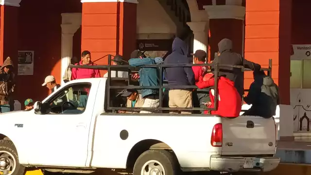 Jóvenes tienen pocas opciones para obtener ingresos que les permitan cubrir más allá de lo básico