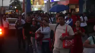 Los maestros tenían trazada una ruta, pero sorprendieron a Tránsito con un cambio; a través de redes, la ciudadanía expresó su inconformidad y enojo