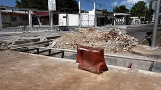 Obras inconclusas de drenaje generan temor en colonias