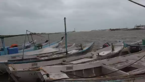 La entrada de nuevo Norte prolonga la inactividad pesquera en los puertos de Yucatán La entrada de nuevo Norte prolonga la inactividad pesquera en los puertos de Yucatán