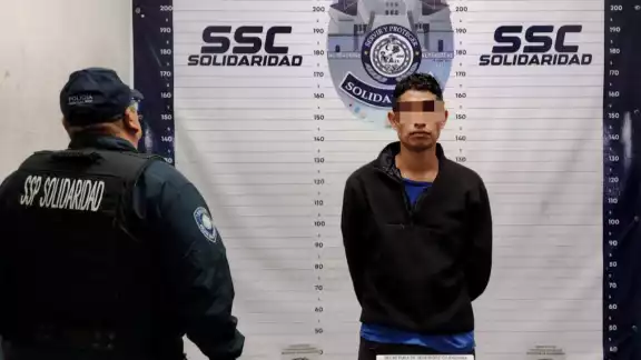 Arrestan a tabasqueño en Playa del Carmen por asalto a comerciante Arrestan a tabasqueño en Playa del Carmen por asalto a comerciante