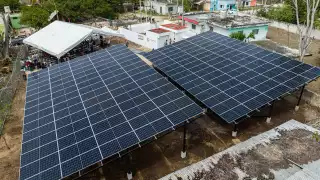 Gobierno federal impulsa electrificación en Campeche con inversión histórica en energía solar