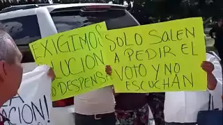 Vecinos de Bacalar amenazan con bloquear la vía Cancún a Chetumal