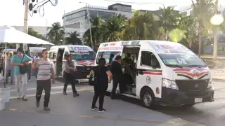 Usuarios de Cancún se quejan de sobrecupo, exceso de velocidad y malas unidades