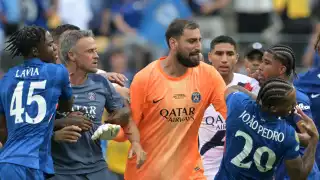 Luis Enrique agredió a Joao Pedro al finalizar el partido.