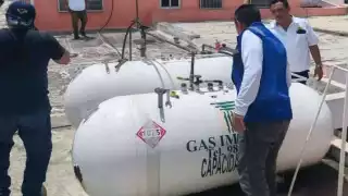 “Nos dio mucho miedo”: Controlan una fuga de gas LP en el tanque de una panadería en Acanceh