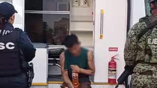 El hombre recibió atención inmediata en cuanto fue localizado.