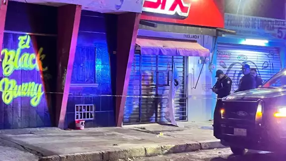 Las autoridades tardaron aproximadamente 30 minutos en llegar al sitio atacado Las autoridades tardaron aproximadamente 30 minutos en llegar al sitio atacado