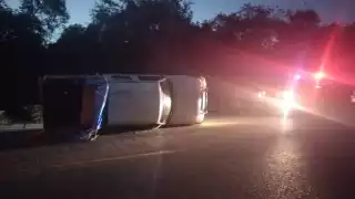 Choque y volcadura en Buctzotz: trabajadores lesionados