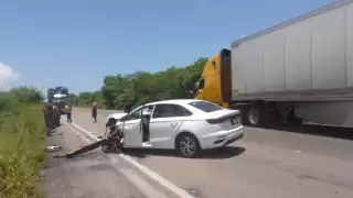 Brutal choque en la vía Campeche–Carmen deja cuatro heridos, entre ellos dos menores: VIDEO