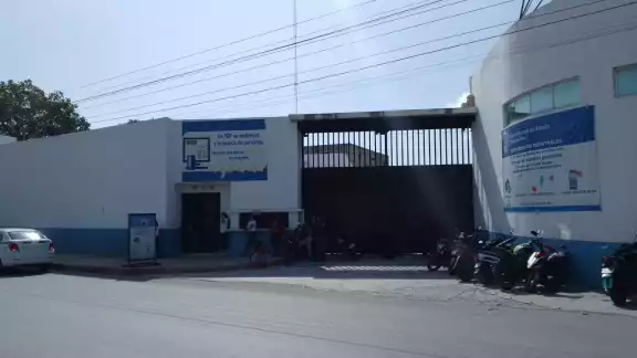 Los militares habrían pedido dinero a la pareja para no presentarlos ante el Ministerio Público. Los militares habrían pedido dinero a la pareja para no presentarlos ante el Ministerio Público.