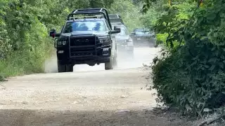 Detonaciones de arma de fuego en camino de terracería en Playa del Carmen, genera la movilización de autoridades