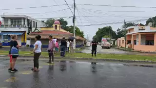 Vecinos decidieron bloquear la avenida Circuito Colonias