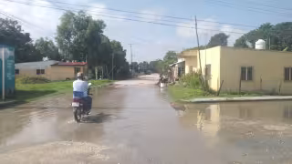 Temporada de lluvias evidencia falta de drenajes en Sabancuy
